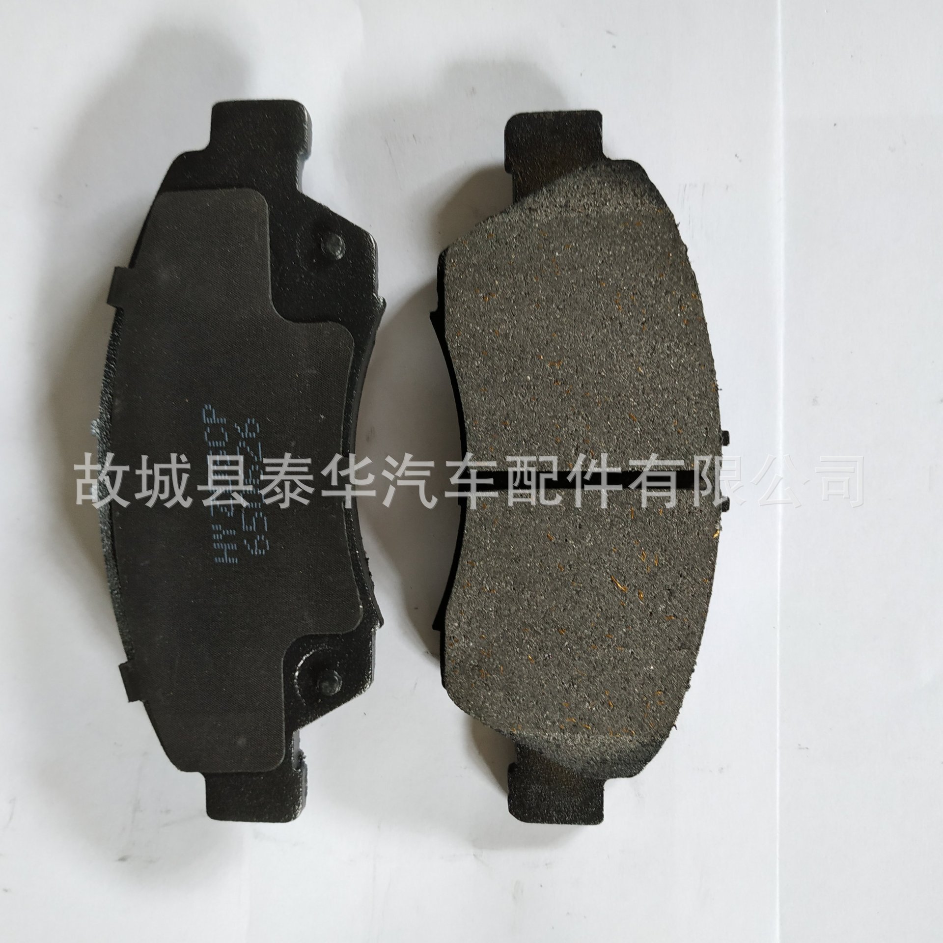 Dongfeng Nissan new Fit car brake pad manufacturers direct carbon