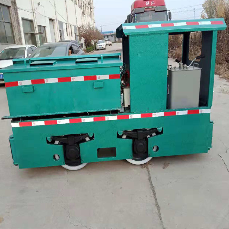 供应矿用蓄电池电机车  5吨蓄电池矿用电机车 质量优良  型号全