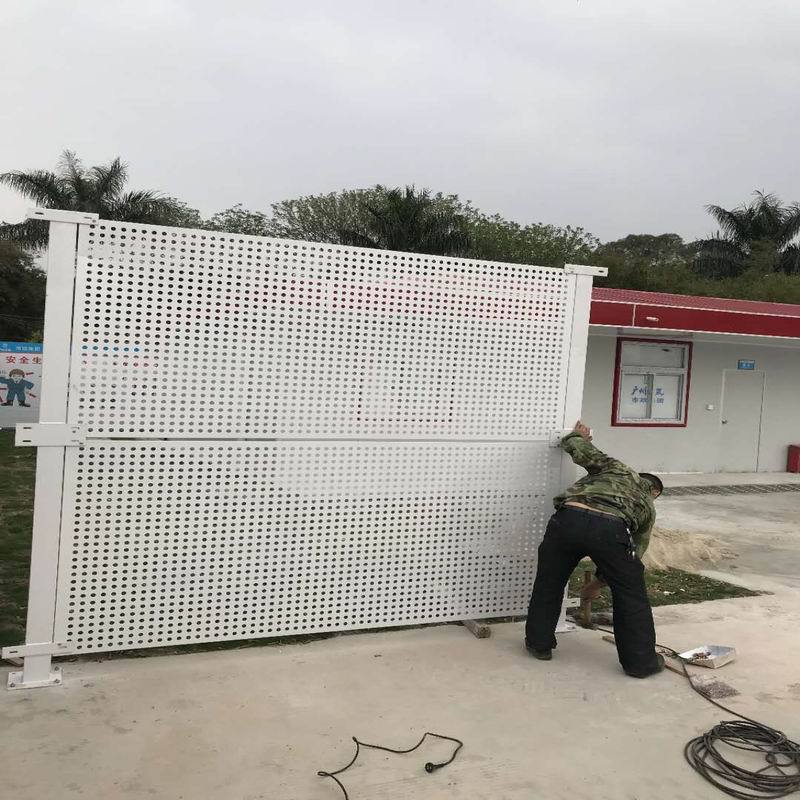 金属冲孔板围栏 圆孔隔离网 优质装饰护栏网 市政冲孔防护网