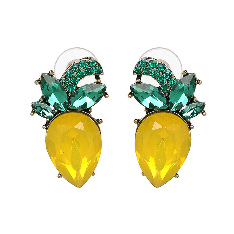 Nouvelles Boucles D&#39;oreilles Pour Femmes Européennes Et Américaines Serties De Diamants Mignons Ananas display picture 2