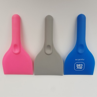 厂家供应塑料刮刀 铲雪刀 塑料雪刮片 冰铲刮刀 铲雪刮冰塑料刀|ru