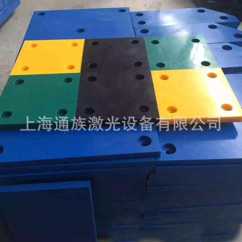 3603709545_1018936987