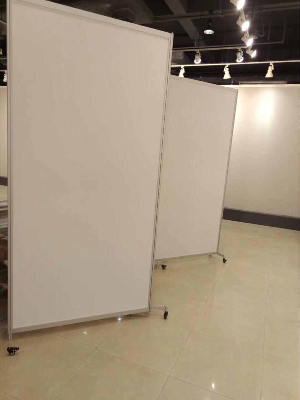 ��ݸͼ��ݻչ�� ���Ͻ��۵��ƶ�չ�� 1.2*2.4��չ�� ���չ��