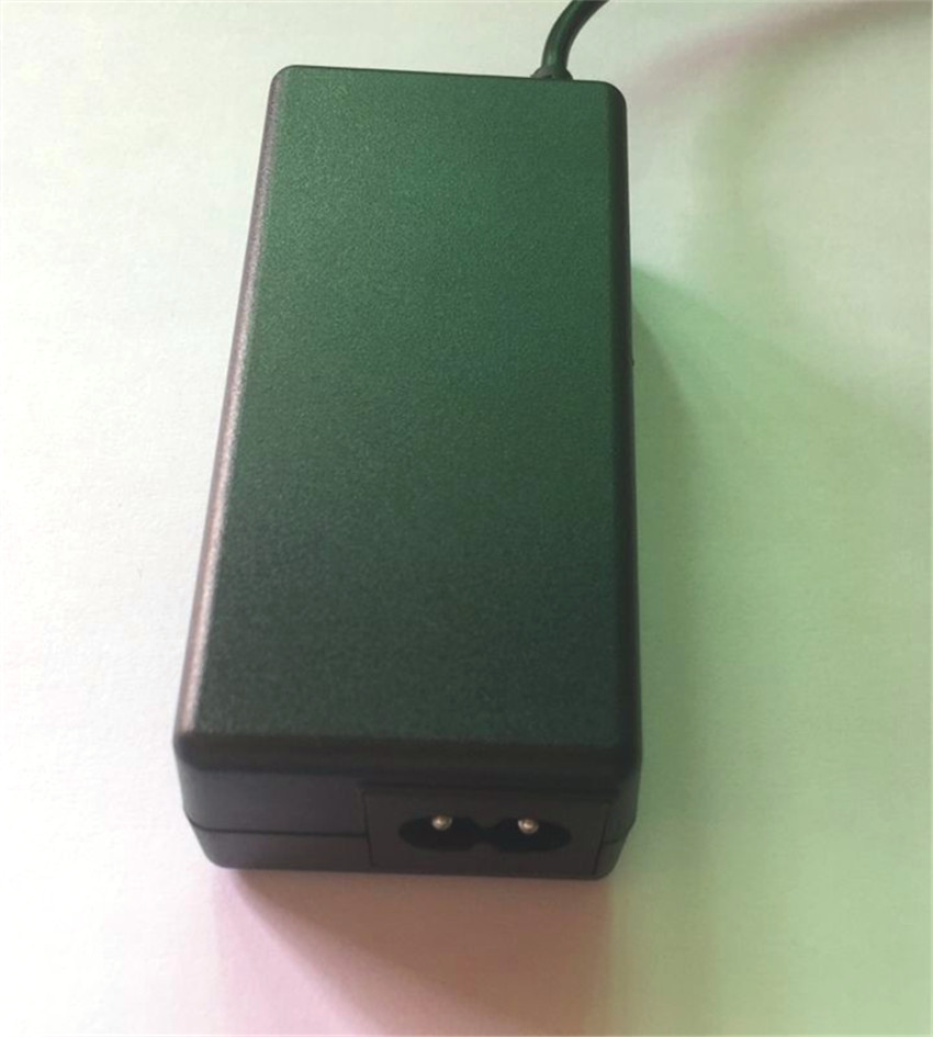 供应24V 2.5A桌面式工控电源 笔记本电脑电源 能效高温升低CE认证