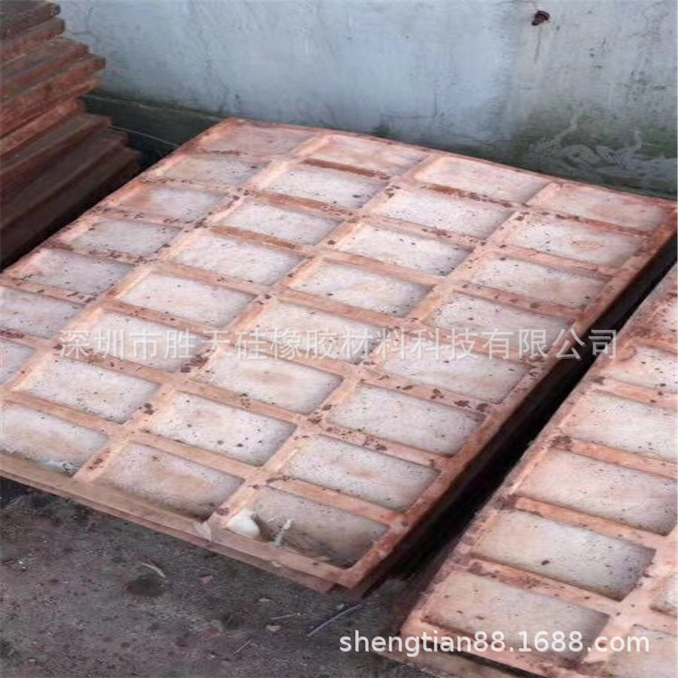 大量收购硅胶边角料，各种大小硅胶。高价回收硅胶