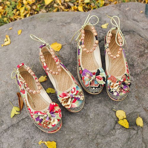 Foreign trade retro beaded embroidered lace old Beijing cloth shoes ethnic style strappy shoes women's large size