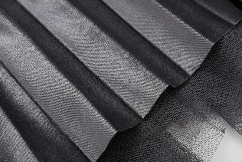 Dames rok geplooid van fluweel met mesh en goud accent_voghion.com