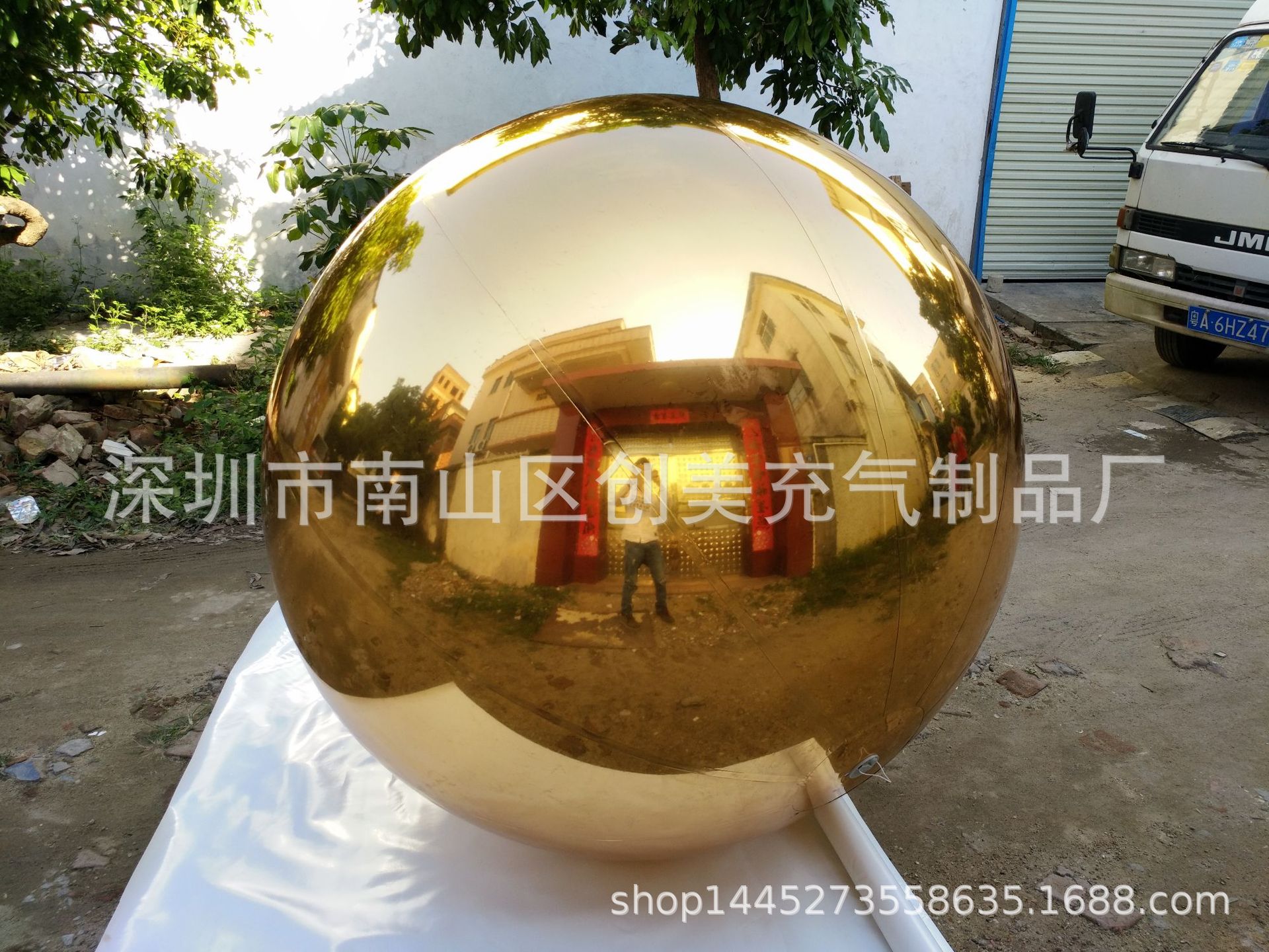 定制PVC充气镜面球气球商场舞台装饰充气炫彩球彩色镜面球气模