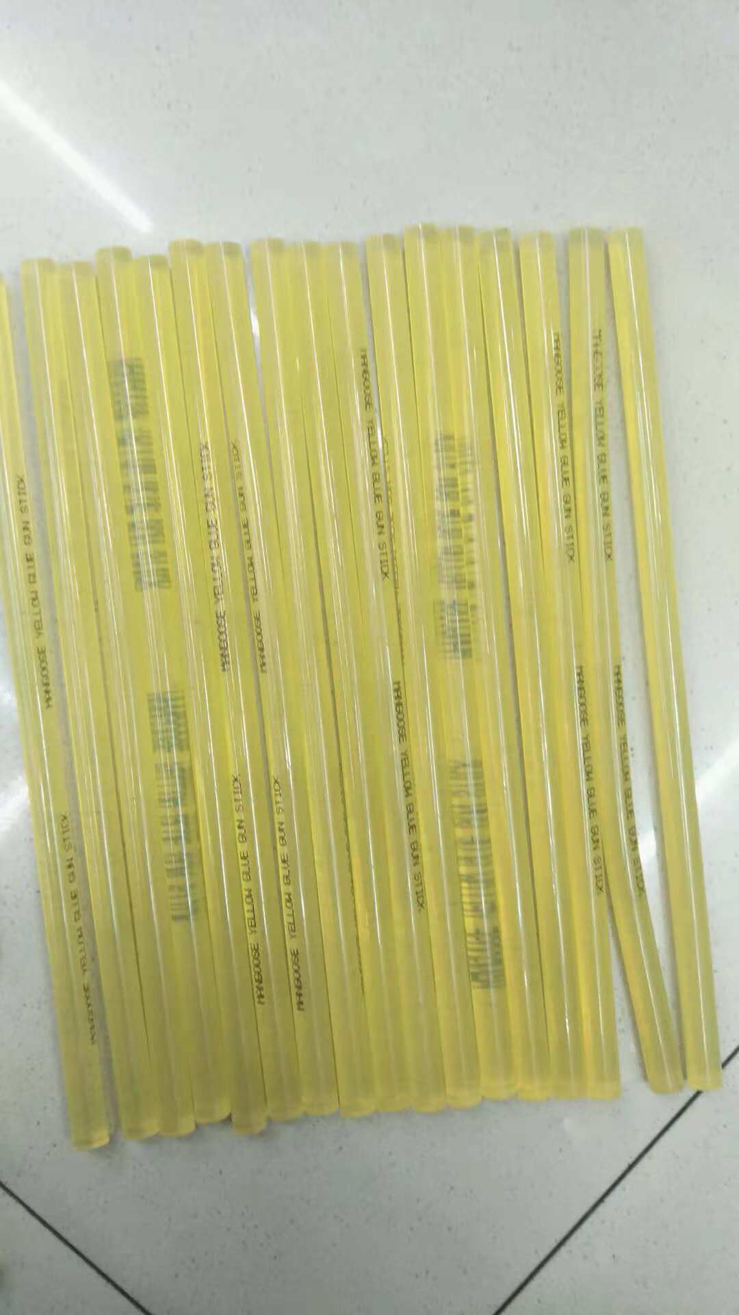 高粘性EVA黄色透明热熔胶 多规格可选 绿色环保 库存处理