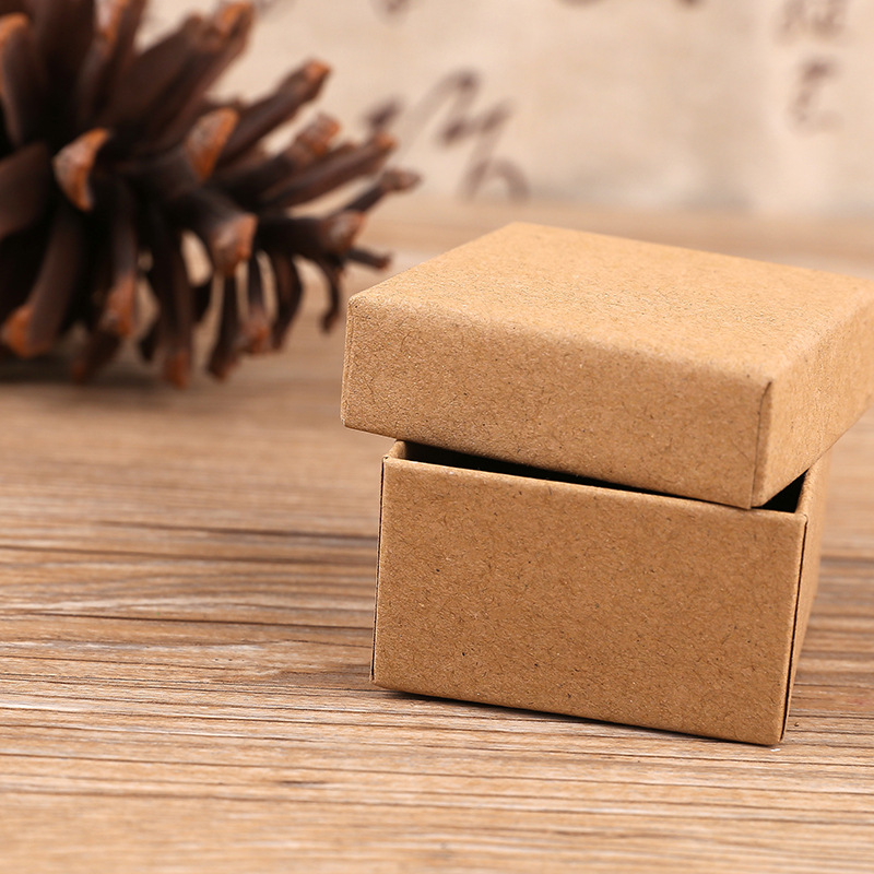 Vintage Style Solid Color Kraft Paper Jewelry Boxes display picture 8