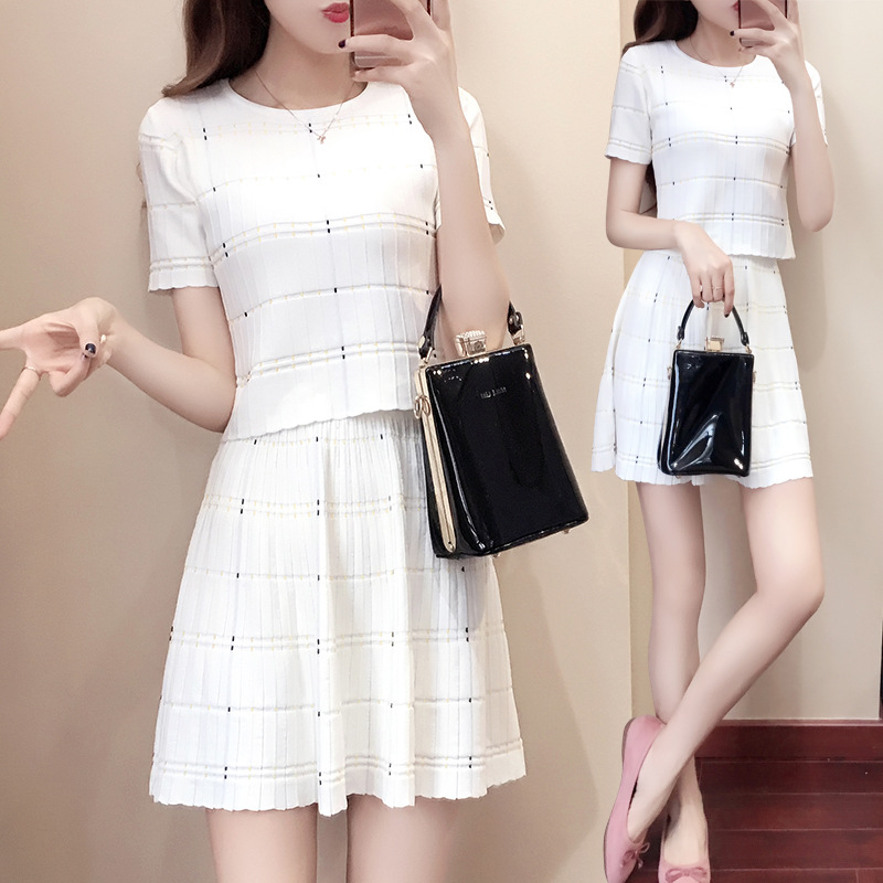 Costume femme en Soie glacée - Ref 3334739 Image 4