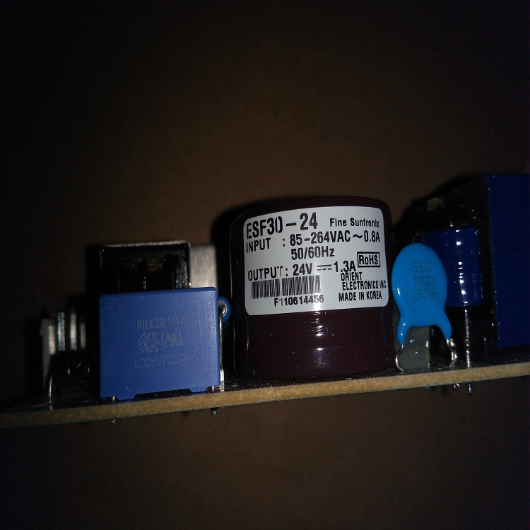 华仁电源 FINE SUNTRONIX  ESF30-24 电源1