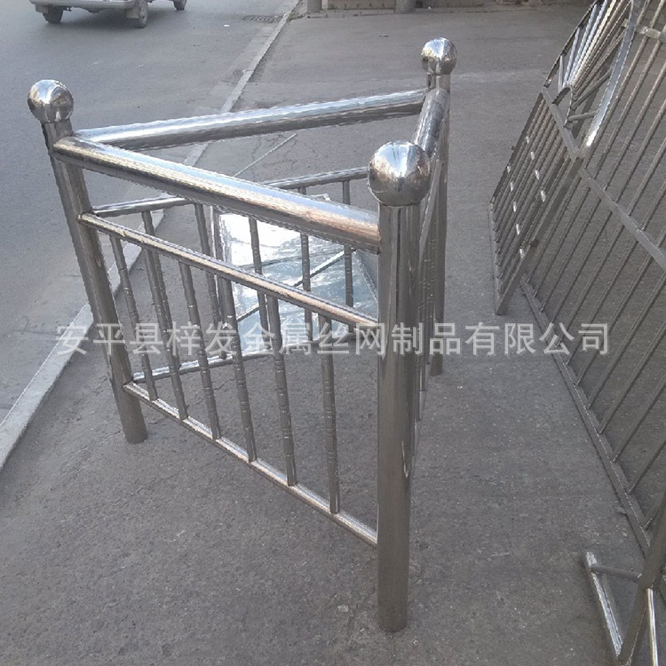 定制不锈钢楼梯扶手 阳台护栏 铁艺阳台护栏 厂家直销护栏