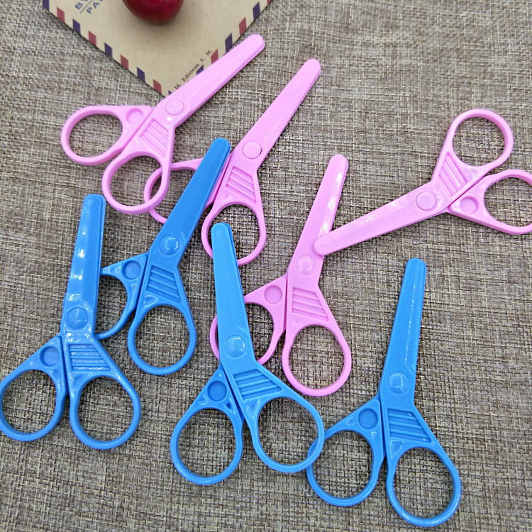 塑料小剪刀 儿童剪纸文具幼儿保护功能 安全塑料学生儿童手工剪详情6
