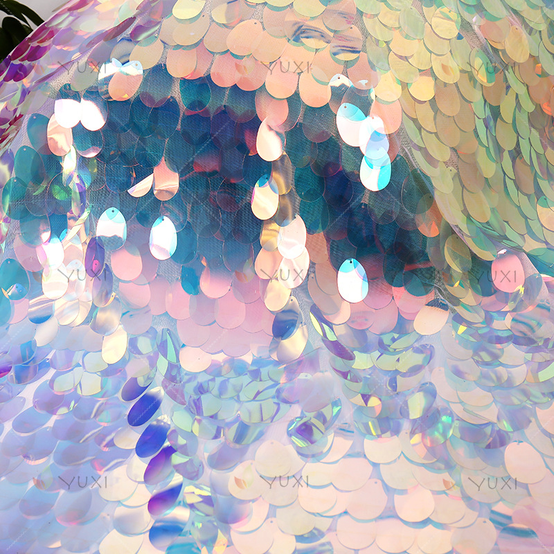 爆款时尚女装珠片绣面料 舞台服休闲服吊带衫亮片面料 批发