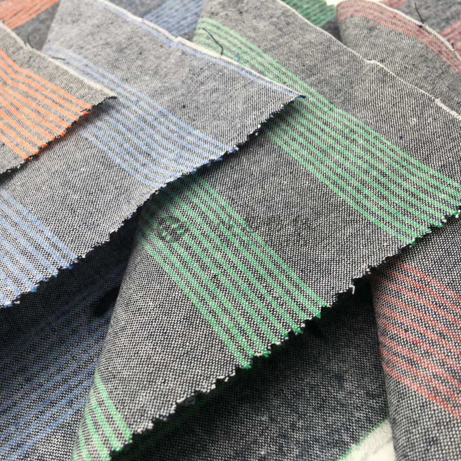 色织条子 全棉 2018秋冬款男女时尚衬衫面料 磨毛 现货供应