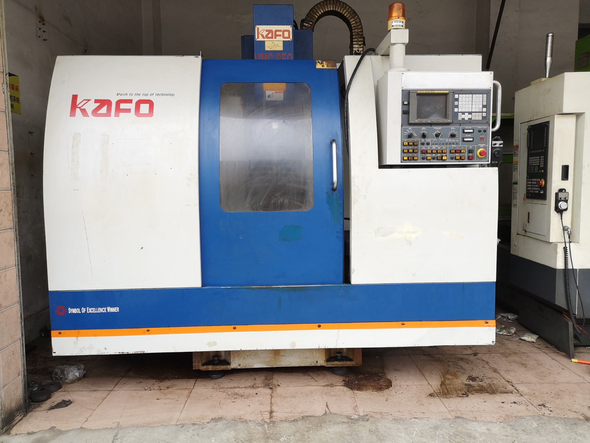 二手原装进口台湾高锋VMC-850数控电脑锣铣床CNC加工中心发那科