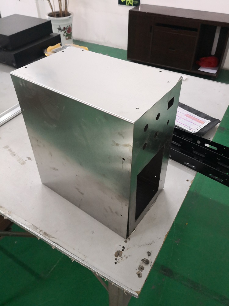 Longgang China 3 millimeter Stainless steel laser cutting Bending welding Clear No trace Handle Sheet Metal