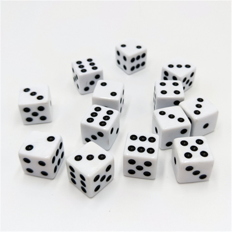清库存厂家直销10mm直角黑白骰子棋牌游戏配套色子KTV/麻将色子