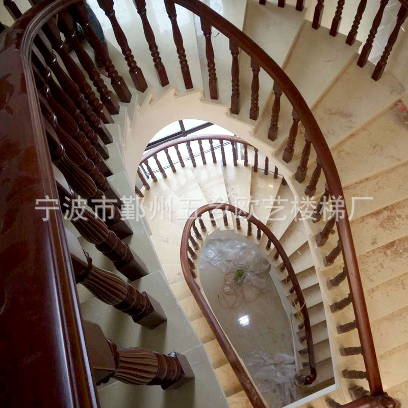 钢木楼梯批发-铁艺楼梯供应-实木楼梯定制