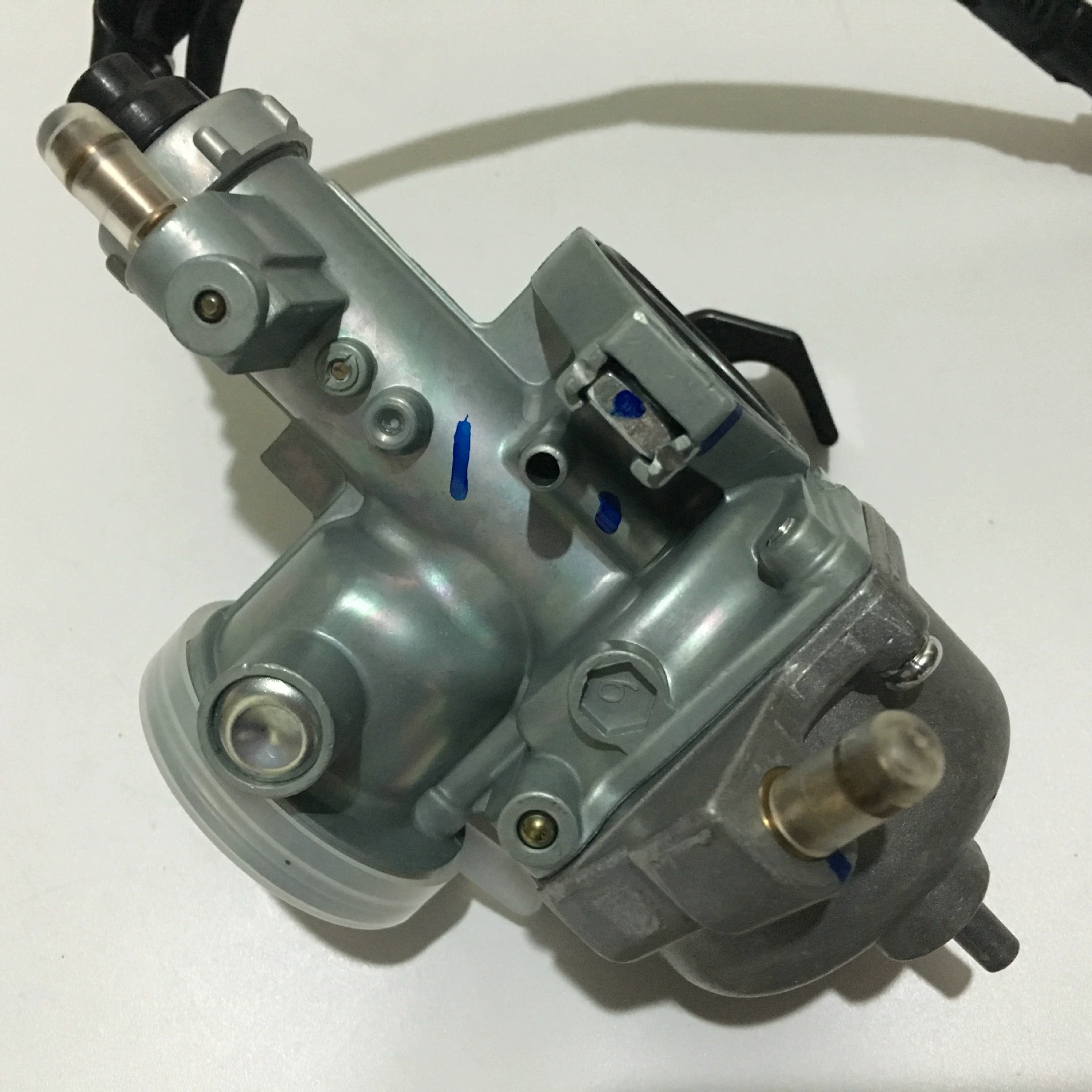 Карбюратор мотоцикла WH125-12 SDH125-53 Плунжерный карбюратор Feng Lang Rui Biao KYY