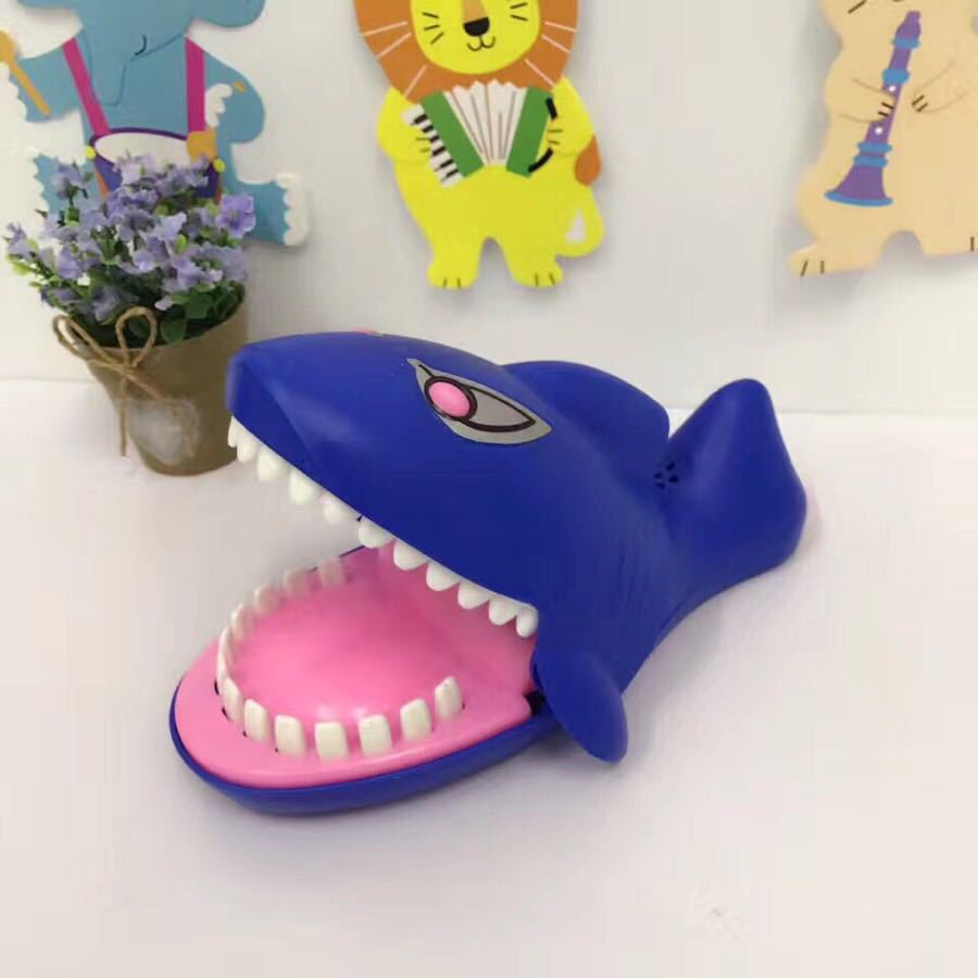 English version Electric Large Bite the hand Shark Tricky Bite the hand luminescence Vocalization Shark children The whole person Toys