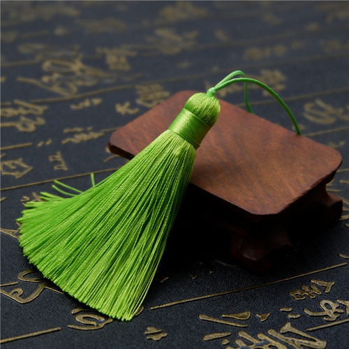 Anti-wrinkle vertical tassel short and fat 8CM bookmark comb keychain pendant DIY fashion accessories small tassel fringe bulk