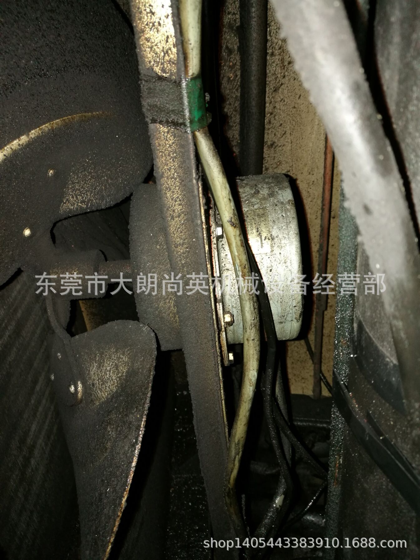 大金油冷机散热风扇电机FW-4M50D1XR