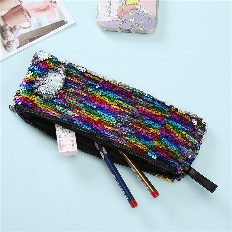 Femmes Petit Polyester Bande Mode Forme D'oreiller Fermeture Éclair Trousse De Maquillage display picture 2