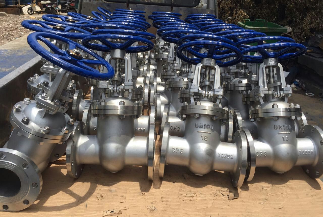 Z561H伞齿轮碳钢高压闸阀