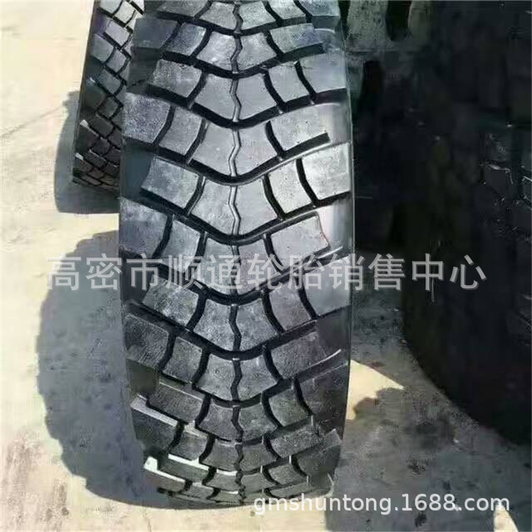 425/85R21越野花纹卡车俄罗斯型号轮胎425/85R21出口