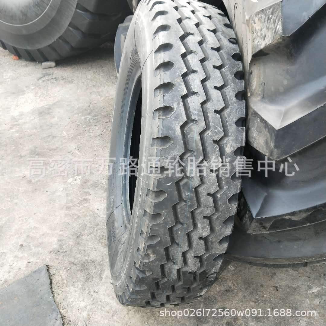 风神325/95r24 朝阳吊车起重机轮胎12.00R24 1200r24 70吨汽车吊