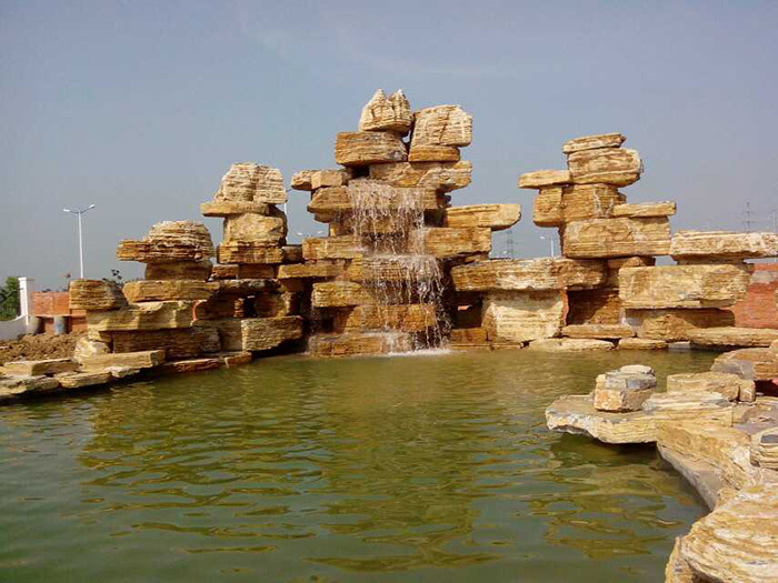 千层石假山跌水