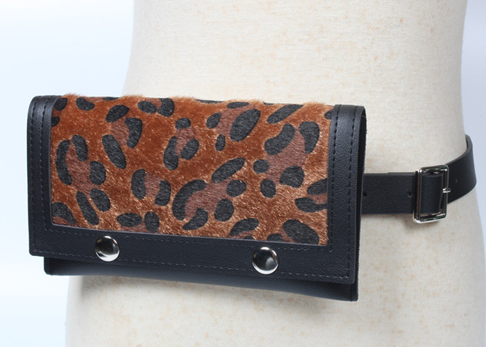Retro Colorful Leopard Print Waist Bag display picture 8