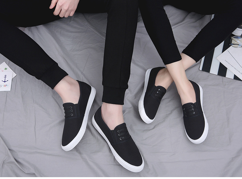 Faulheit im medizinischen Klassenzimmer, weiße Herrenschuhe, strapazierfähiges Leinen, Studentensporttreffen, dreimal vulkanisierter Gummi_voghion.com