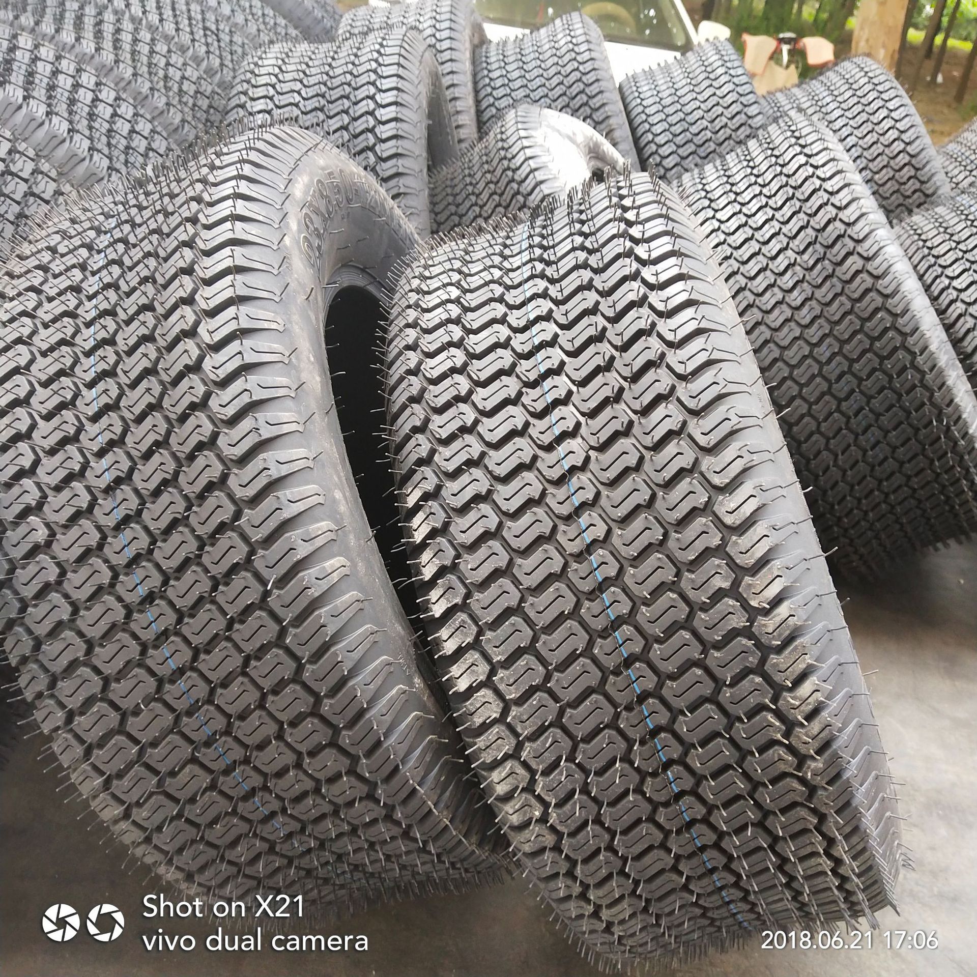 长期供应 23x8.5-12 草坪车轮胎 耐磨  全新拖车轮胎