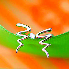 个性创意 波浪耳环曲线素银 小耳骨耳钉