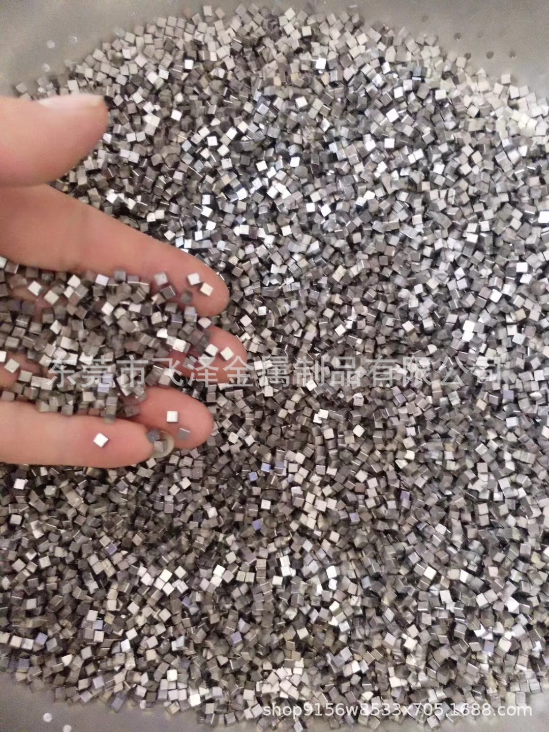 五金零件加工、非标定位销轴加工、不锈钢、铁、铜小轴加工