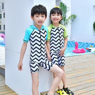 2018連體兒童時尚印花短袖連帽防曬男童女孩子安全泳衣浮潛套裝