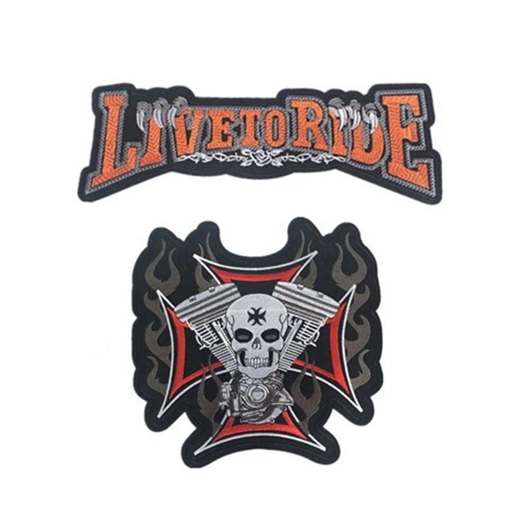 Estilo europeo y americano cráneo pegatinas de tela bordado estilo de la Universidad Ropa Decoración calcomanías fresco motocicleta fantasma cabeza reparación subsidio