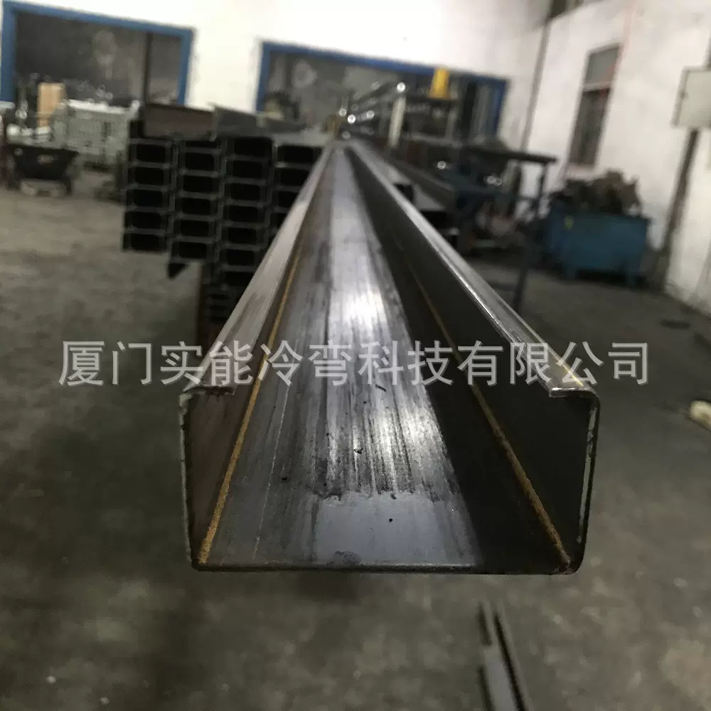 定制无孔40*80支架 c型钢 屋顶光伏支架