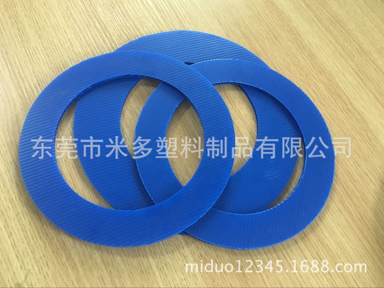 4mm蓝色圆形磁盘隔板 定做圆形塑料瓦楞中空挡板