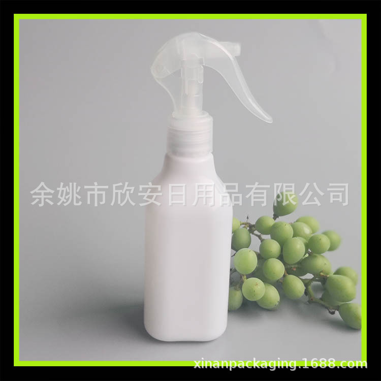 200ML白色园艺绿植瓶 方形PET小老鼠喷雾瓶200ml白色清洁剂喷瓶