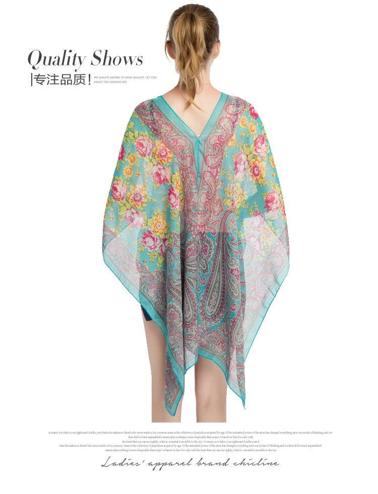 印花雪纺丝巾 珍珠扣防晒披肩批发 海边沙滩巾