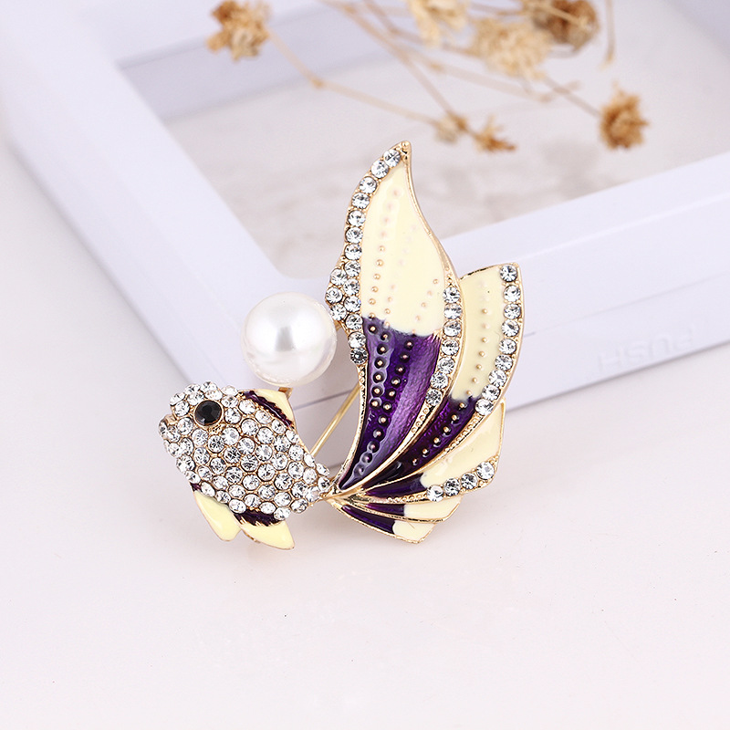 Fashion Fish Alloy Plating Metal Zircon Women's Brooches display picture 5