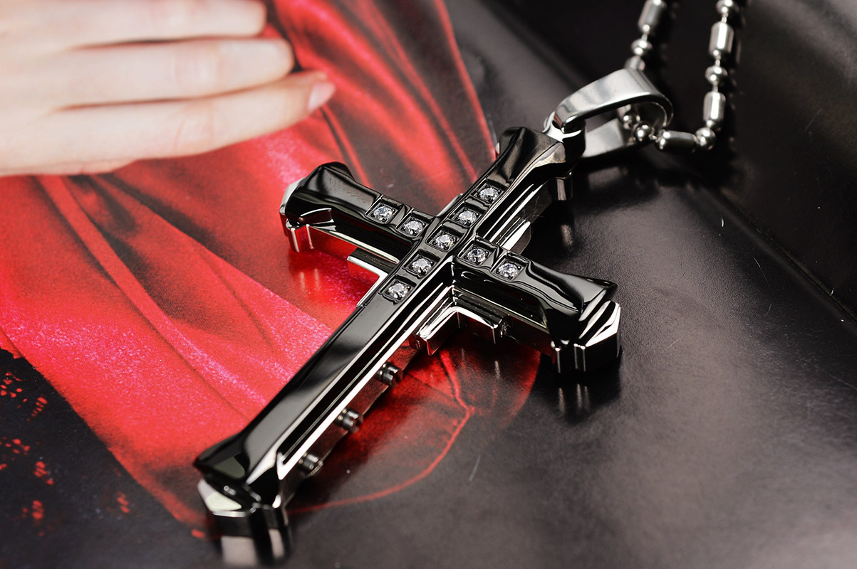 Dark Knight Cross Necklace For Men In Titanium Steel With Stones_voghion.com