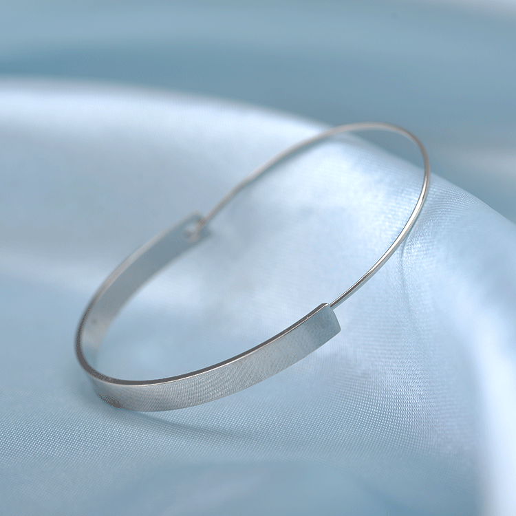 Simple Half-Circle Hoop Earrings Curved Womenu0027s Earrings Green Gold Electroplating Silver