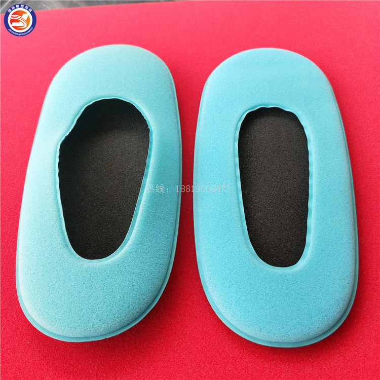 新款 双层蓝色防滑地垫海绵拖鞋 聚氨酯发泡热压一次成型