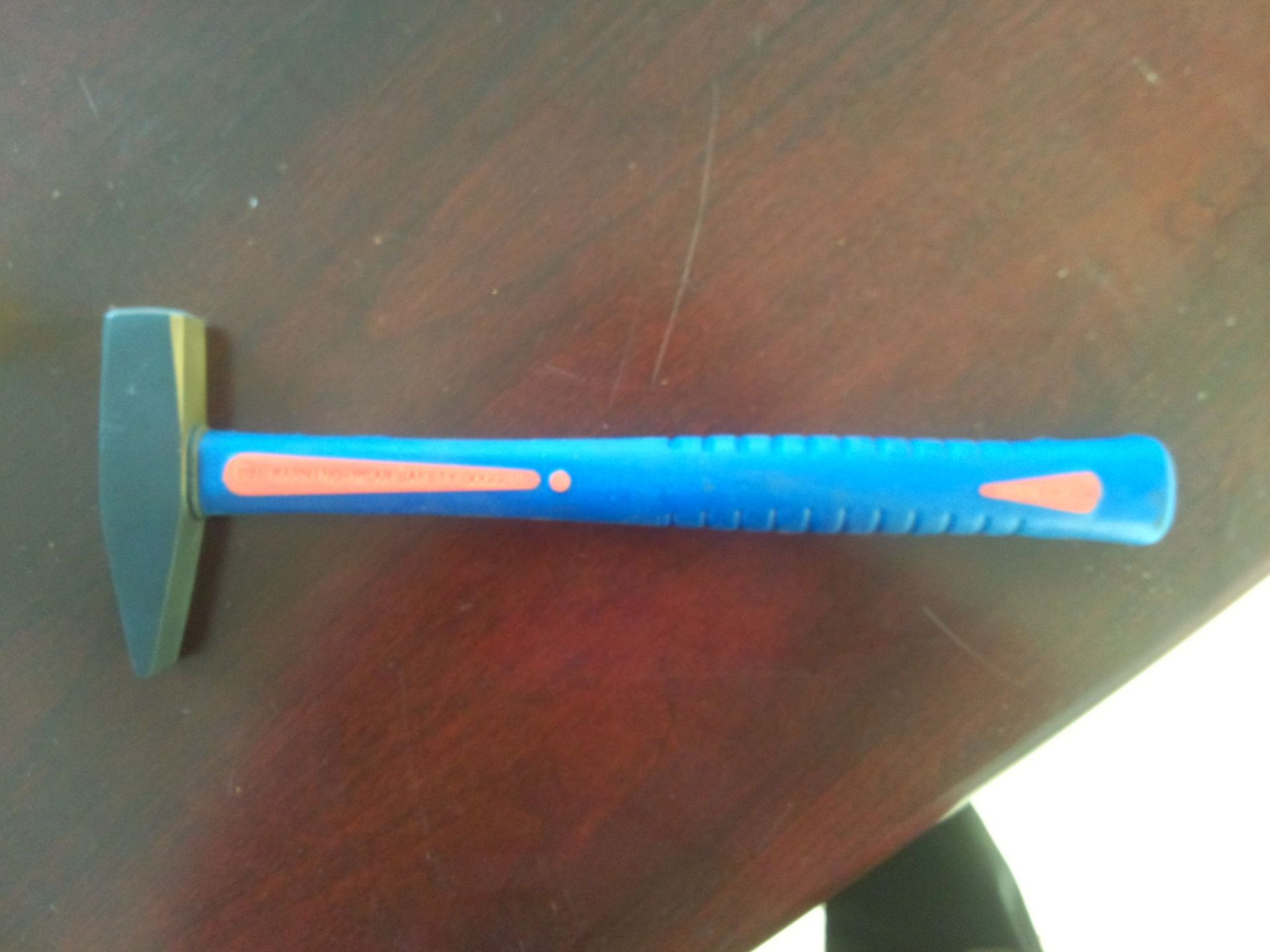 厂家直销碳钢锻打钳工锤木柄包塑柄规格全