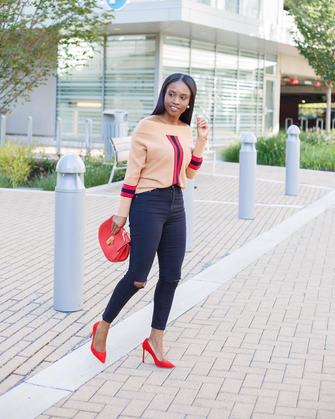 42506213_170521380535420_85983